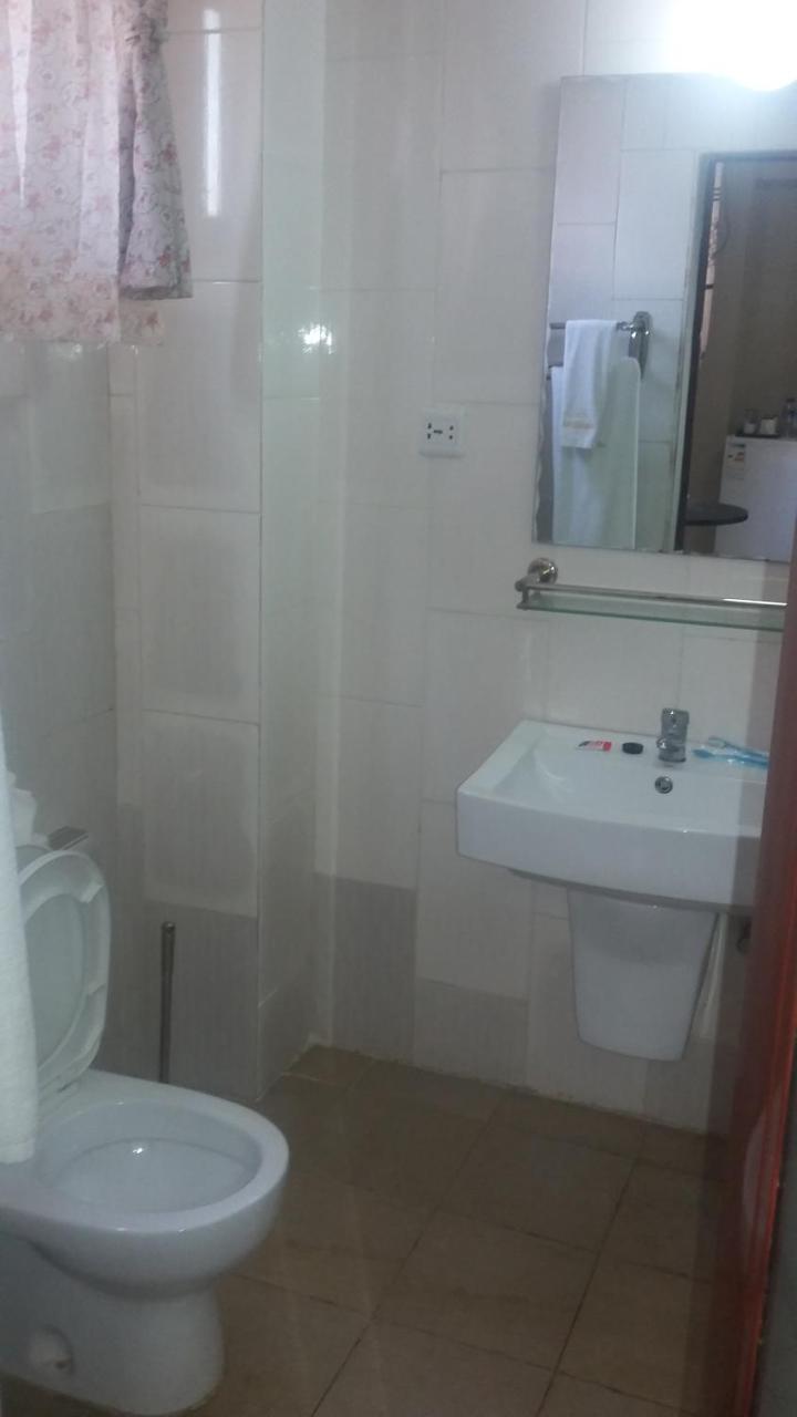 Corina Hotel Monrovia Extérieur photo